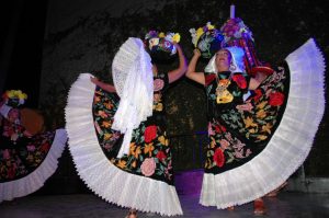 Maria Corona Wows Folkloric Show