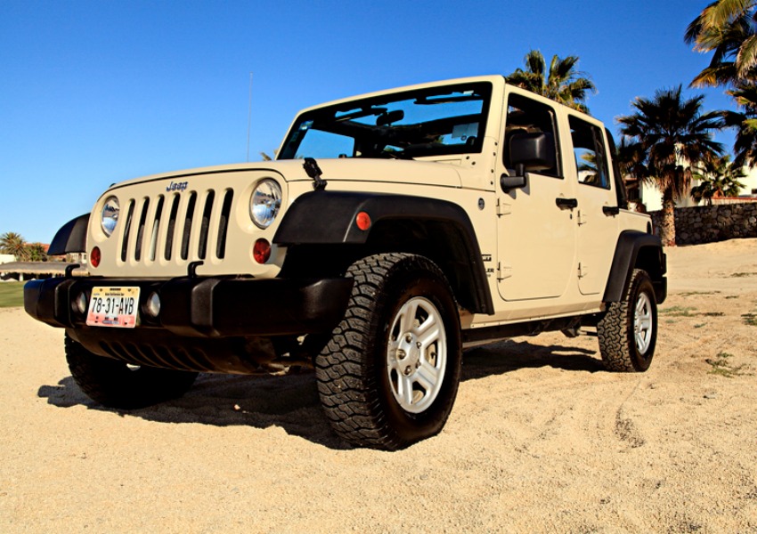 Keys to the Highway: Rental Car Options in Los Cabos